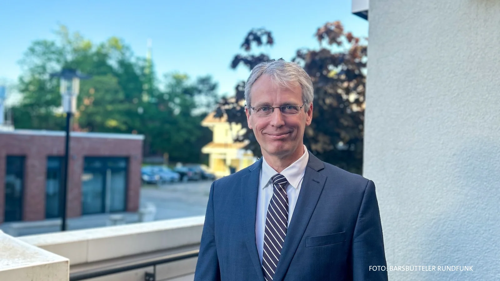 Thomas Schreitmüller im direkten Dialog mit Bürgern vor Bürgermeisterwahl in Barsbüttel