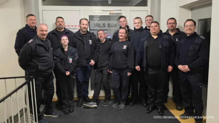 Besuch der Feuerwehr Barsbüttel bei der IRLS Süd in Bad Oldesloe