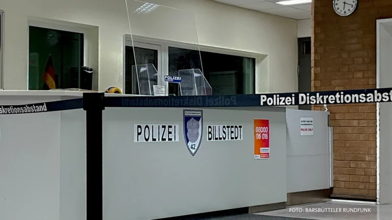 Dramatischer Abend in Billstedt: Zwei medizinische Notfälle in Polizeizellen