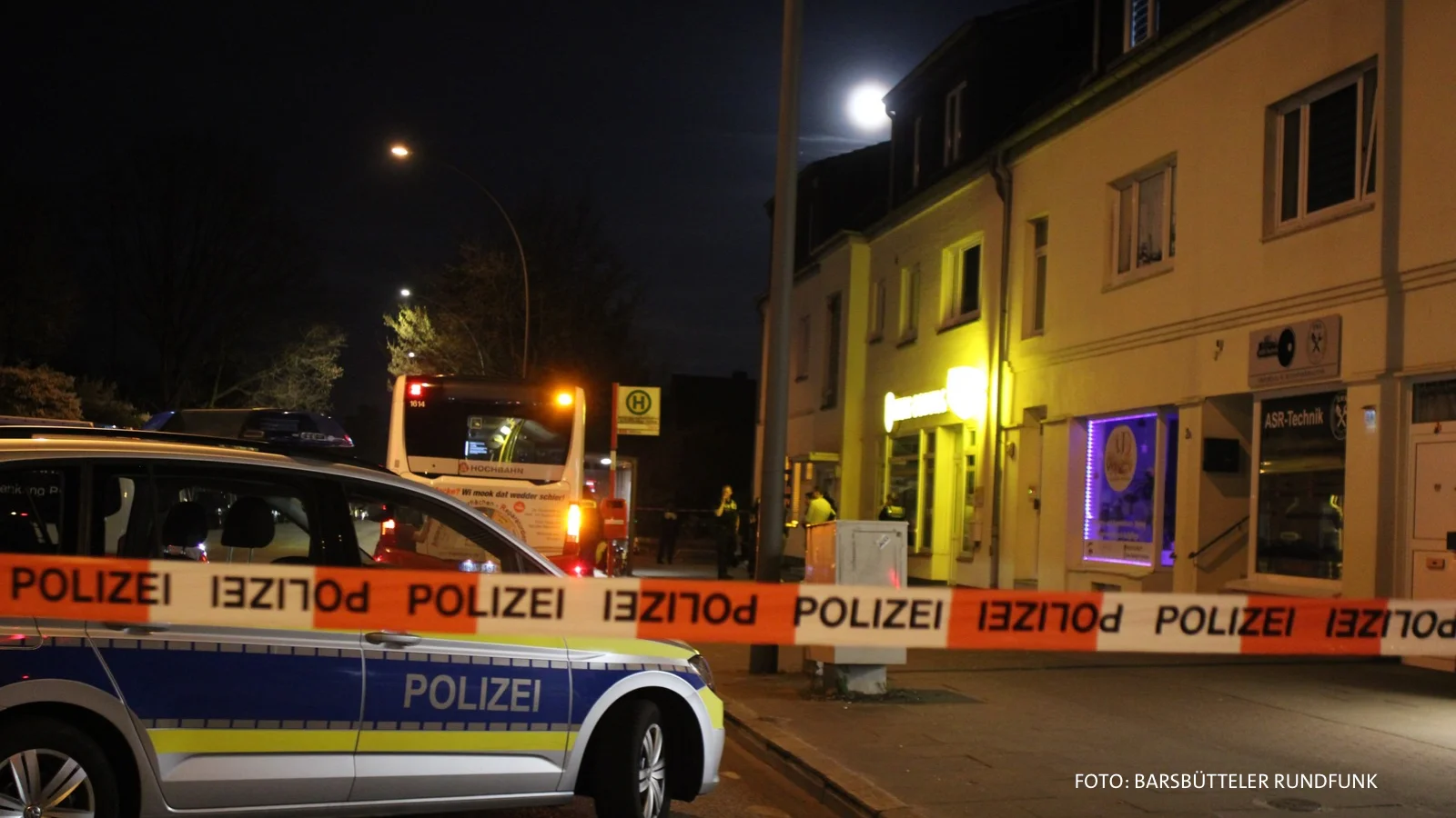 Brutaler Messerangriff in Billstedt – Zwei Verletzte, Täter flüchtig