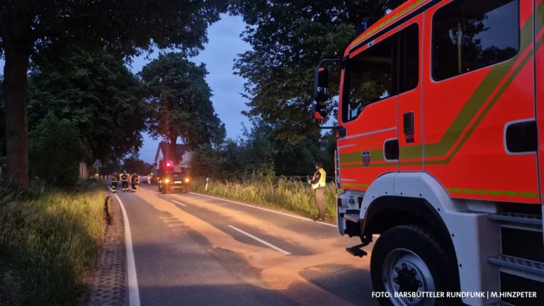 Ölspur zieht sich durch ganz Stellau – kurzzeitige Vollsperrung der Hauptstraße