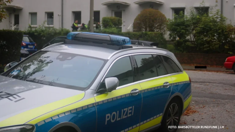 Tödlicher Schwelbrand in Billstedt: Pflegerin entdeckt leblosen Mann in Wohnung