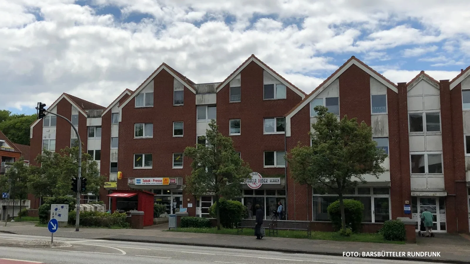 Gewaltsamer Überfall auf Kiosk in Barsbüttel: Betreiber verletzt – Polizei startet intensive Fahndung