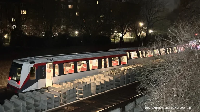 U2 entgleist – 172 Fahrgäste hatten Glück