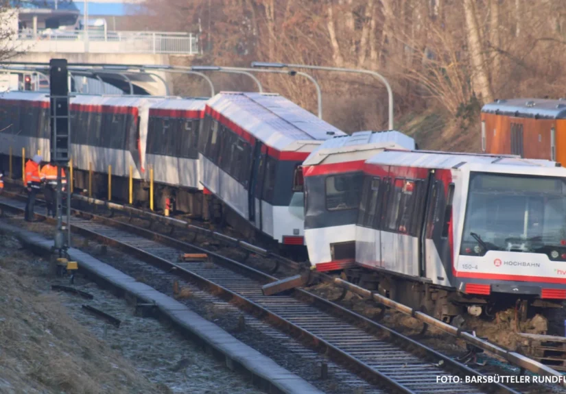 Entgleiste U-Bahn blockiert Strecke: Bergung dauert an