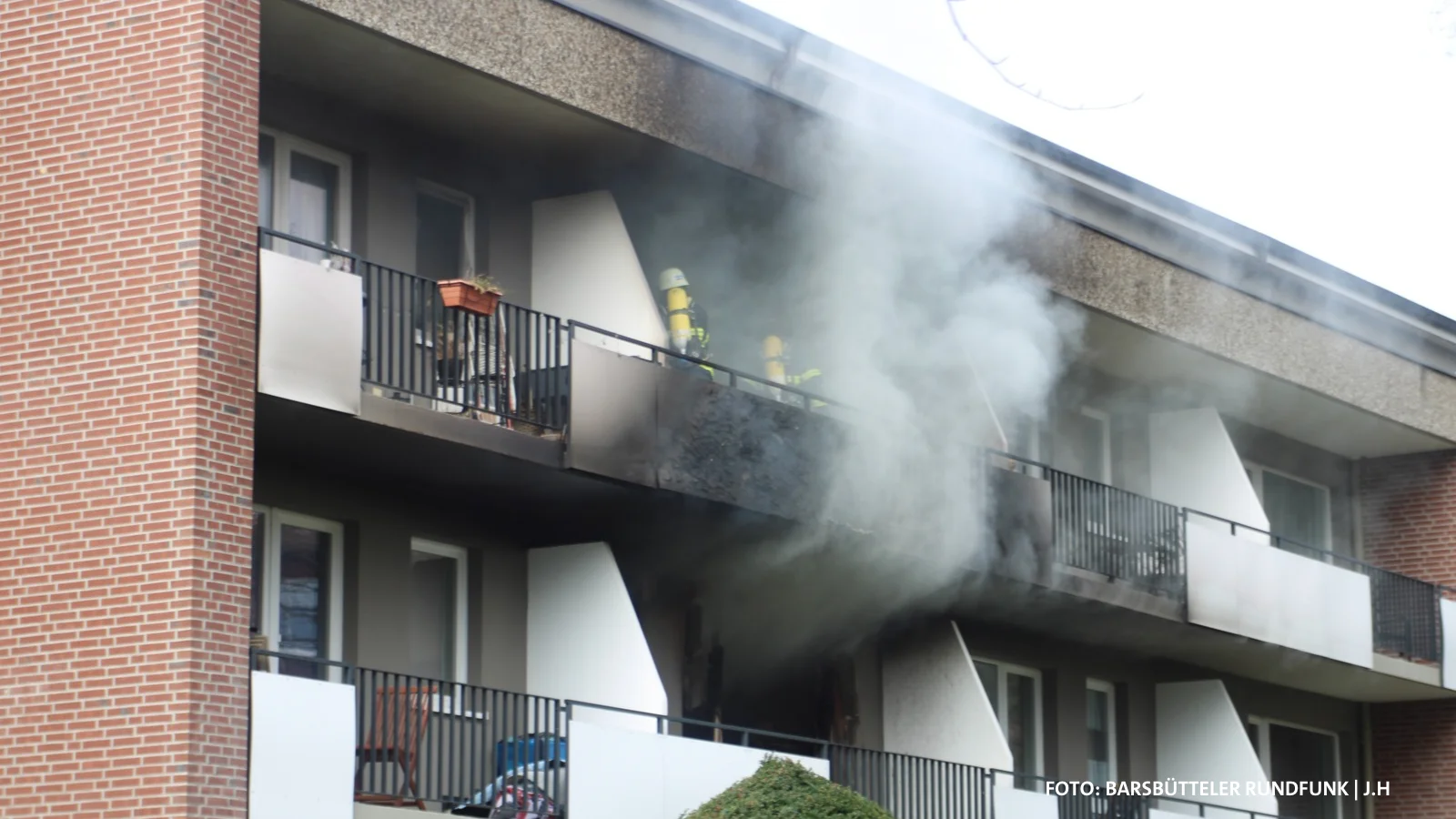 Wohnungsbrand in Marienthal: Mann rettet sich mit Sprung vom Balkon