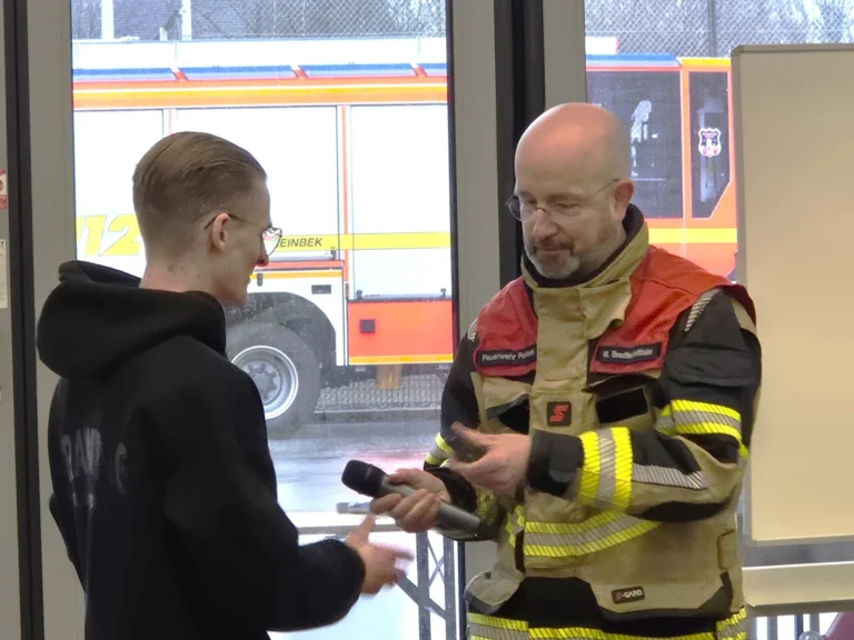 Großer Schritt für jungen Feuerwehrmann: Von der Jugendfeuerwehr in den aktiven Dienst