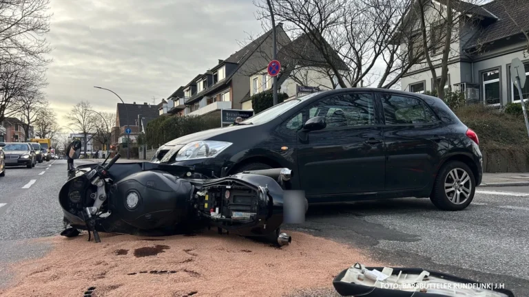 Heftiger Unfall nach Stoppschild-Verstoß – Biker schwer verletzt