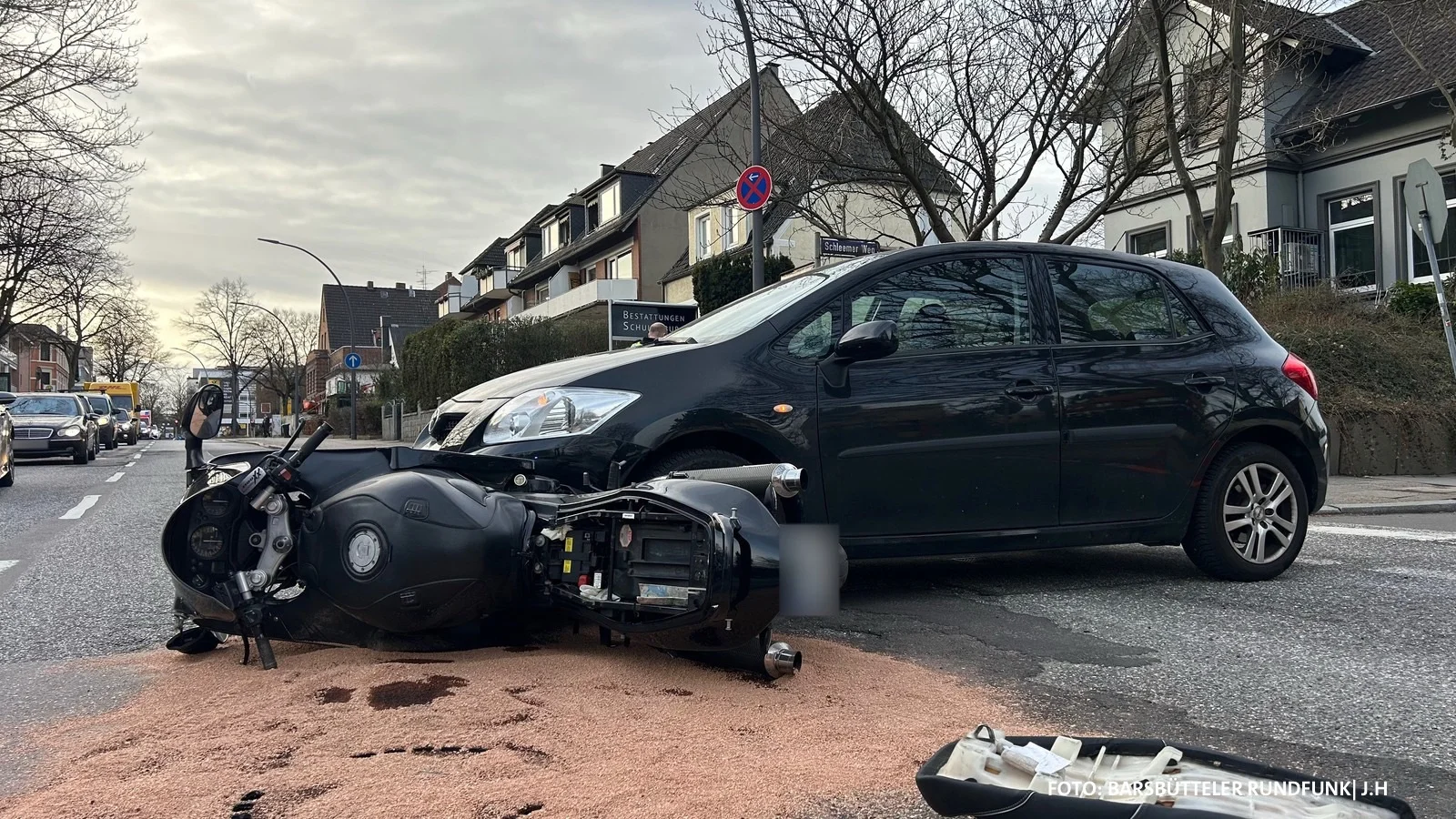 Heftiger Unfall nach Stoppschild-Verstoß – Biker schwer verletzt