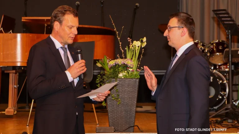 Frischer Wind im Rathaus: Patrick Klose tritt Amt als Bürgermeister von Glinde an
